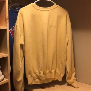 Yellow crew neck sweatshirt